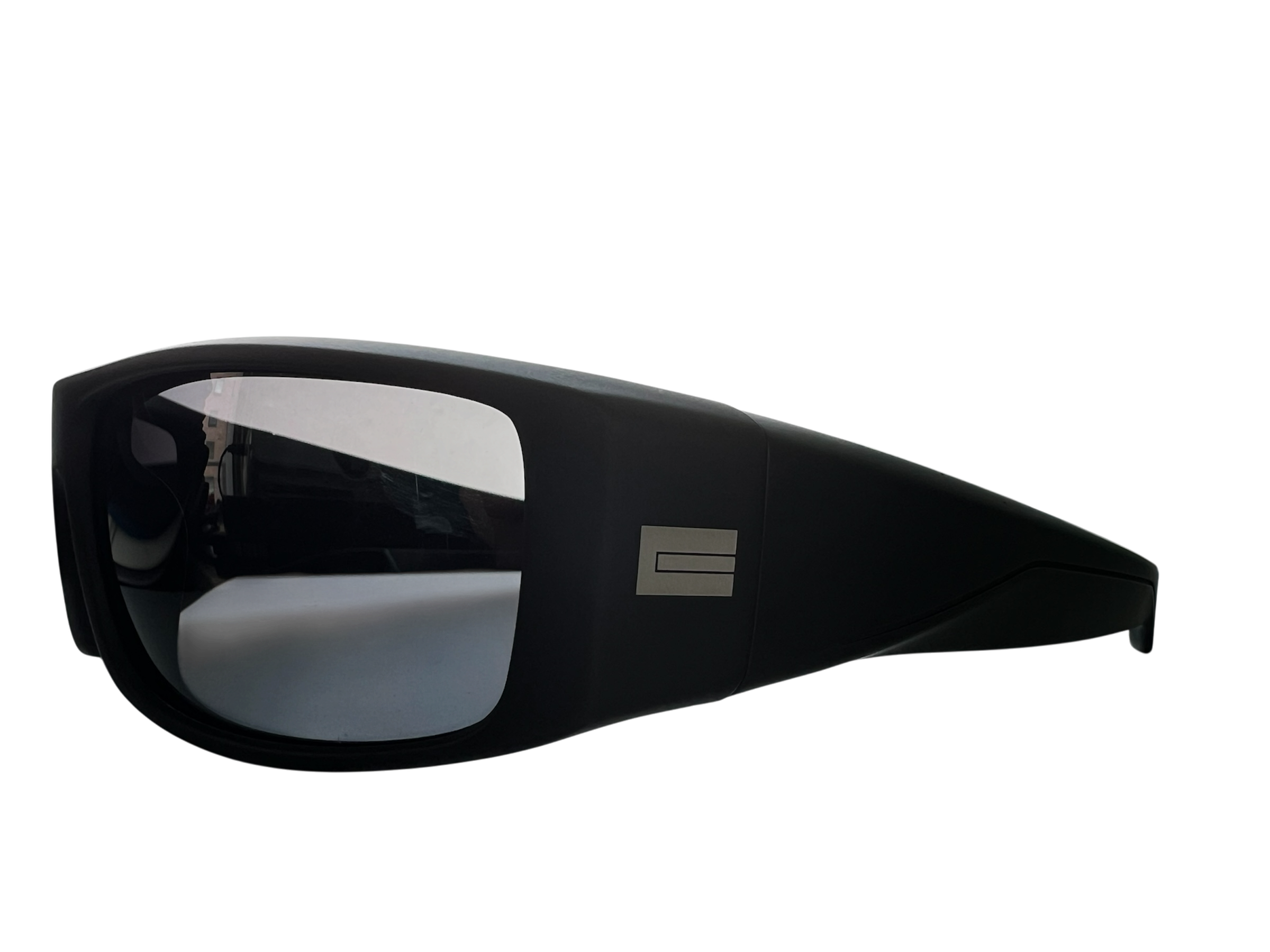EYEWEAR